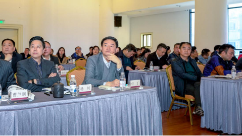 集团第五期“皇家国际大课堂”开讲领土政策 - 皇家国际