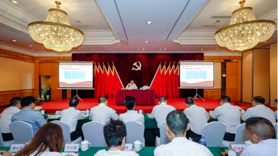 皇家国际集团任丁书记带动教学“不忘初心、切记使命”主题教育专题党课