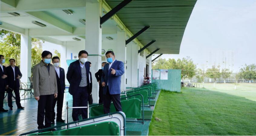 皇家国际集团党委书记、董事长任丁率队考察四川旅游学院