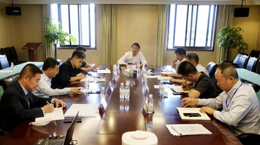 加速进度狠抓质量，，，，打造精品旅馆项目