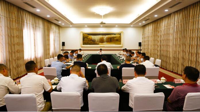 皇家国际集团班子实地督导金牛宾馆改（扩）建工程