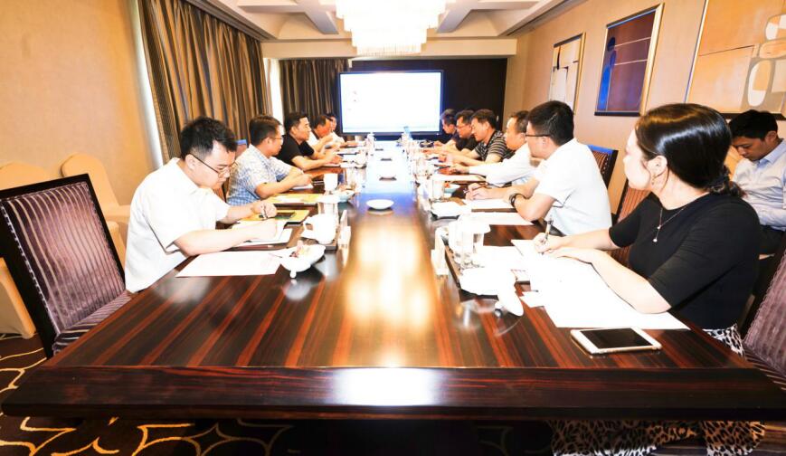 皇家国际集团与中国旅游集团西南区域总部交流座谈