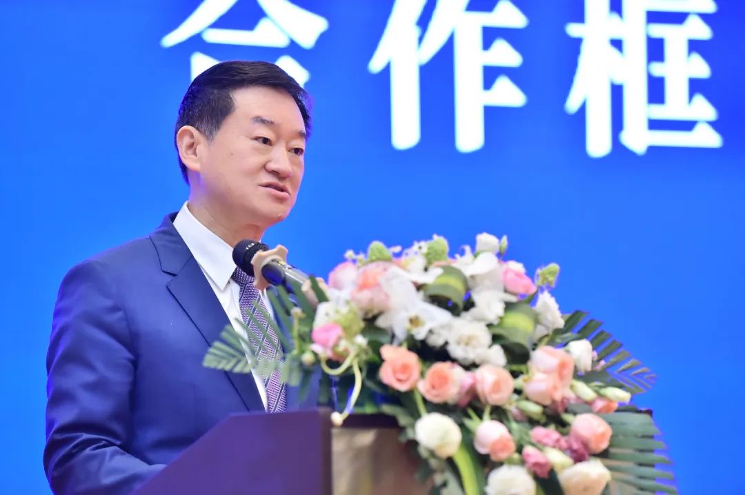 四川皇家国际集团携手多方签署文旅项目战略相助协议 - 皇家国际