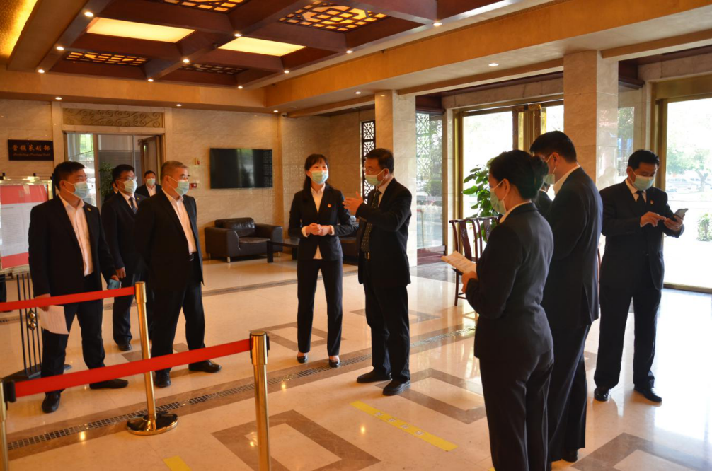 清静防控 | 疫情防控不松劲 清静生产两手抓——集团旗下各子公司多措并举 从严从实筑牢疫情防控网 - 皇家国际