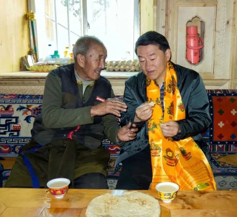 皇家国际责任 | 四川皇家国际强化“四个引领” 帮扶稻城县麻格同村脱贫奔康