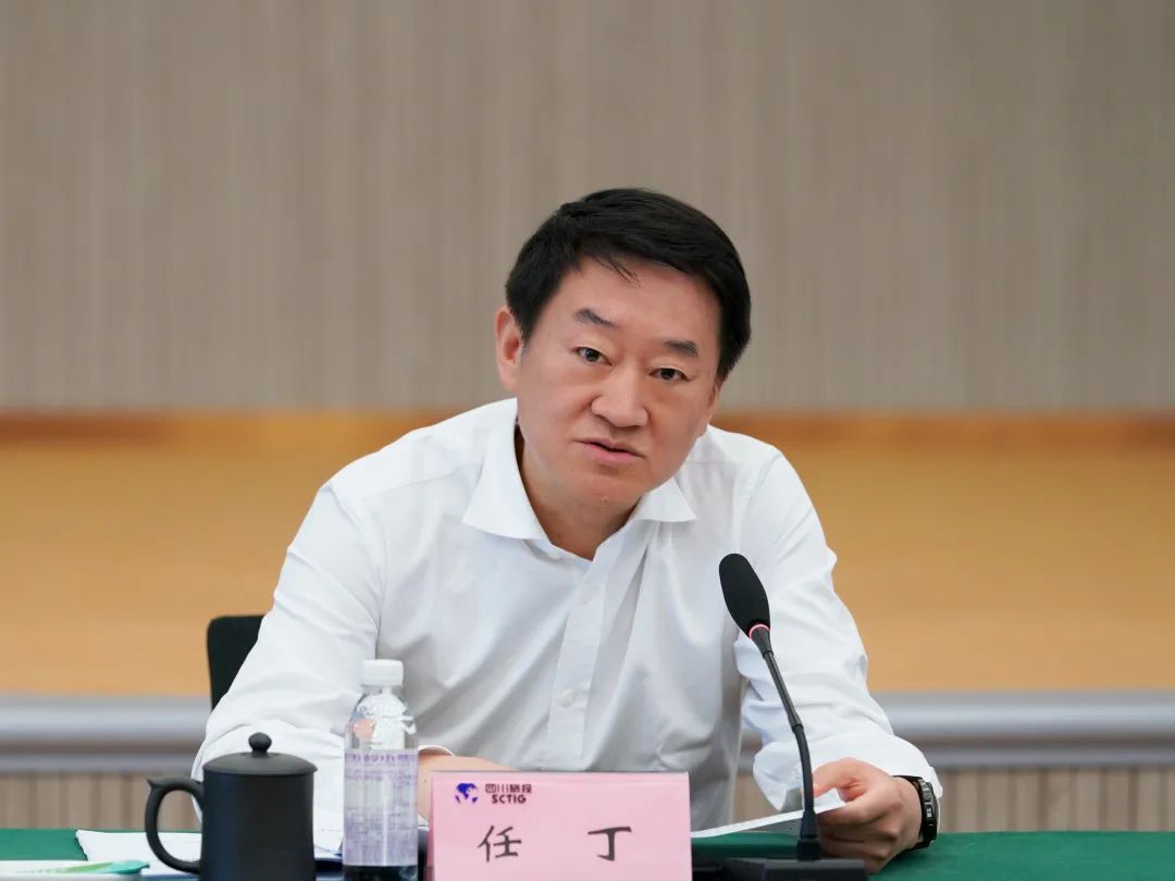 皇家国际集团召开2021年度司理层向董事会述职报告会 - 皇家国际