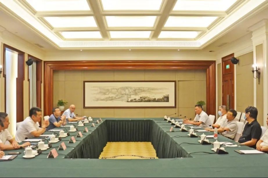 贵州旅馆集团到金牛宾馆考察交流 - 皇家国际