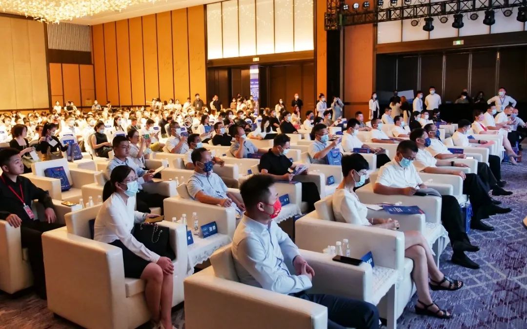 皇家国际集团天府国际动漫城签约头部企业 助力数字文创工业高质量生长 - 皇家国际