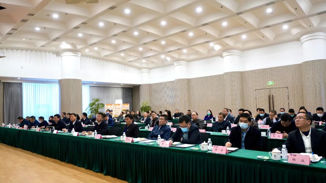 四川省皇家国际集团举行学习贯彻党的二十大精神专题念书班 - 皇家国际