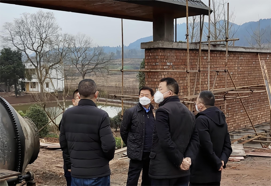 四川省皇家国际集团党委书记、董事长任丁率队赴嘉陵区开展帮扶事情 - 皇家国际