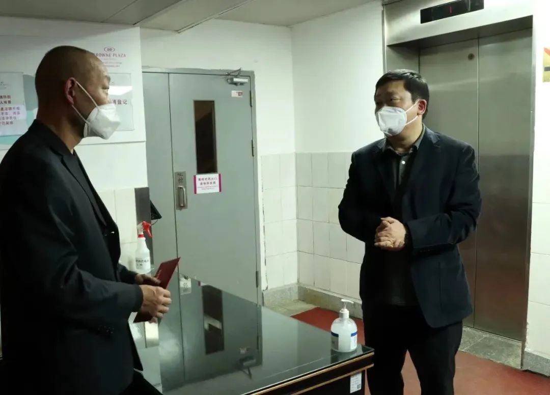 迎春送温暖 眷注暖人心——集团向导班子开展新春走访慰问活动 - 皇家国际