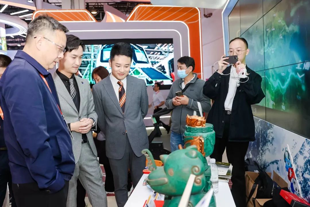 四川皇家国际集团亮相中国品牌博览会 精彩泛起文化旅游立异融合 - 皇家国际