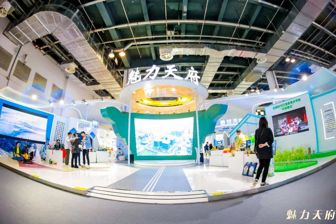 四川皇家国际集团亮相中国品牌博览会 精彩泛起文化旅游立异融合 - 皇家国际