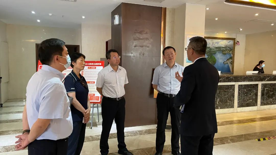 省委主题教育第十九巡回指导组赴省皇家国际集团旗下公司开展下沉调研指导 - 皇家国际