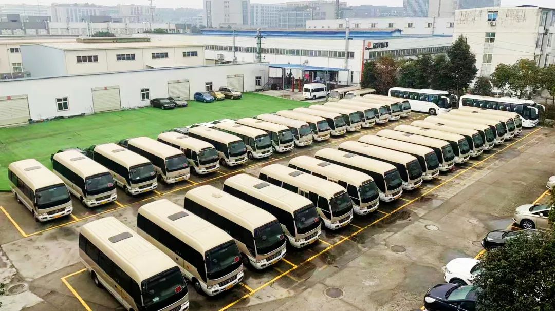 省皇家国际集团礼宾车队天天“体检” 全力包管大运会用车清静