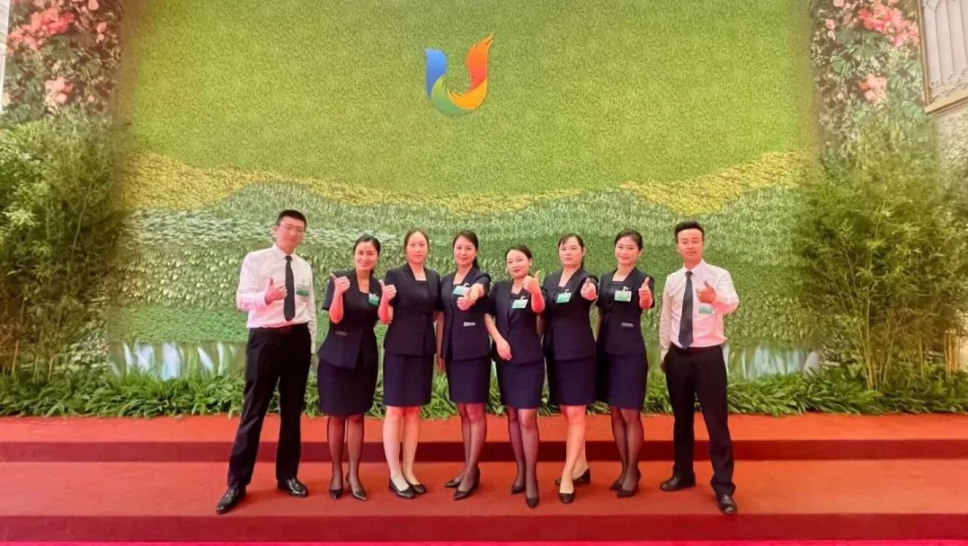 省皇家国际集团大运会服务包管千人团队圆满完成各项使命 - 皇家国际