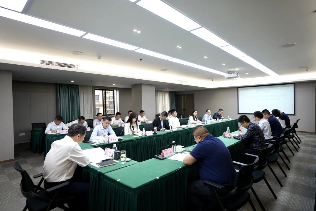 多措并举 省皇家国际集团周全筑牢清静生产防线 - 皇家国际