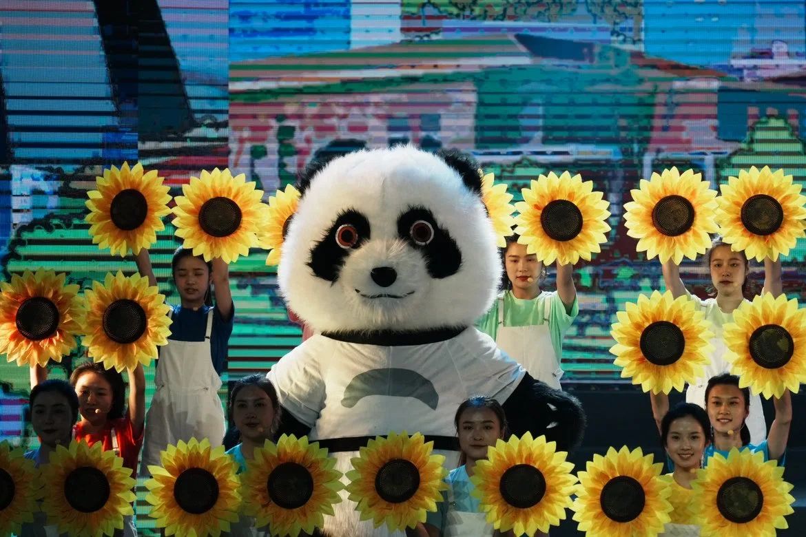 向优美出发 省皇家国际集团精彩亮相省属羁系企业文艺汇演