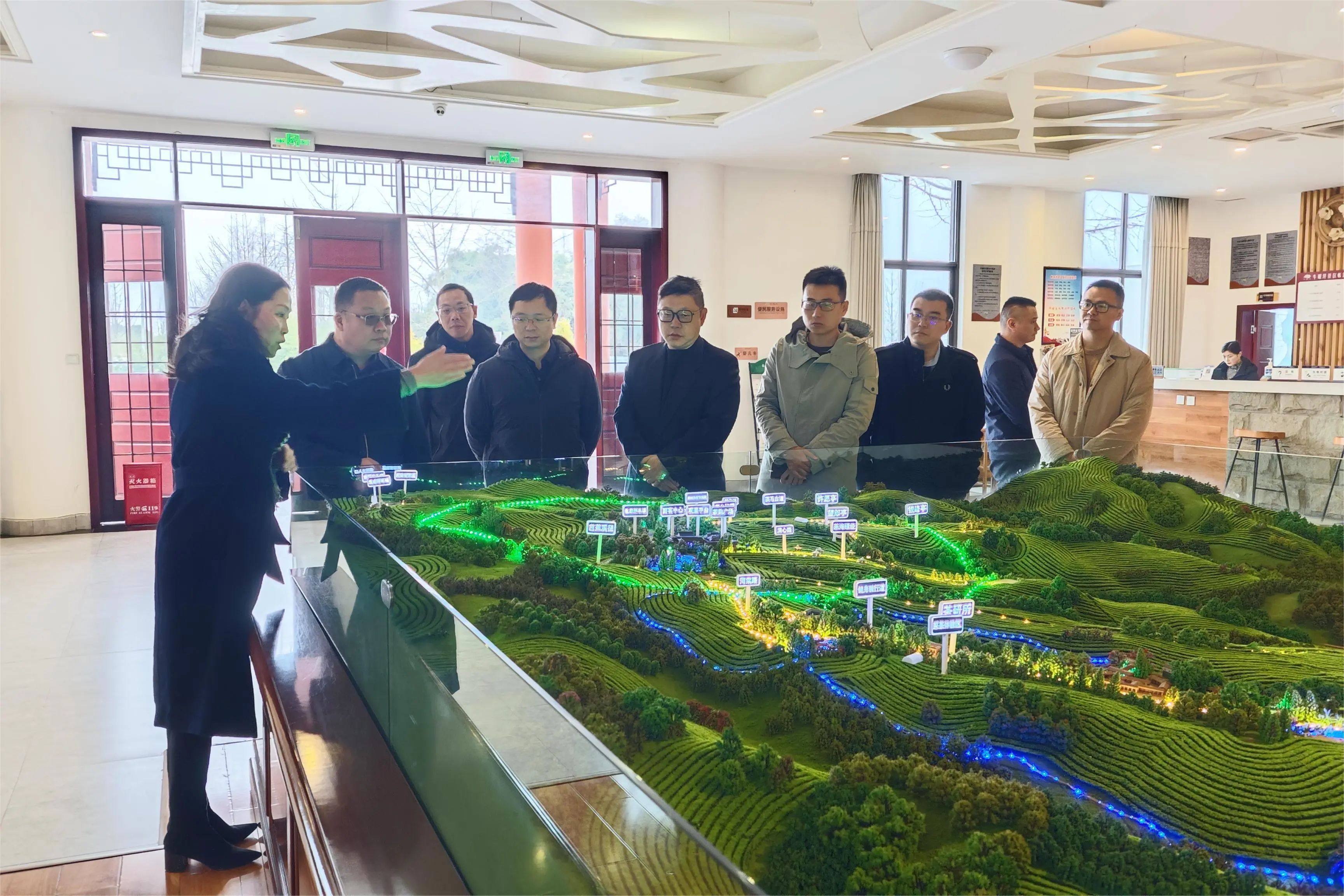 四川皇家国际集团与浙江皇家国际集团座谈交流 - 皇家国际