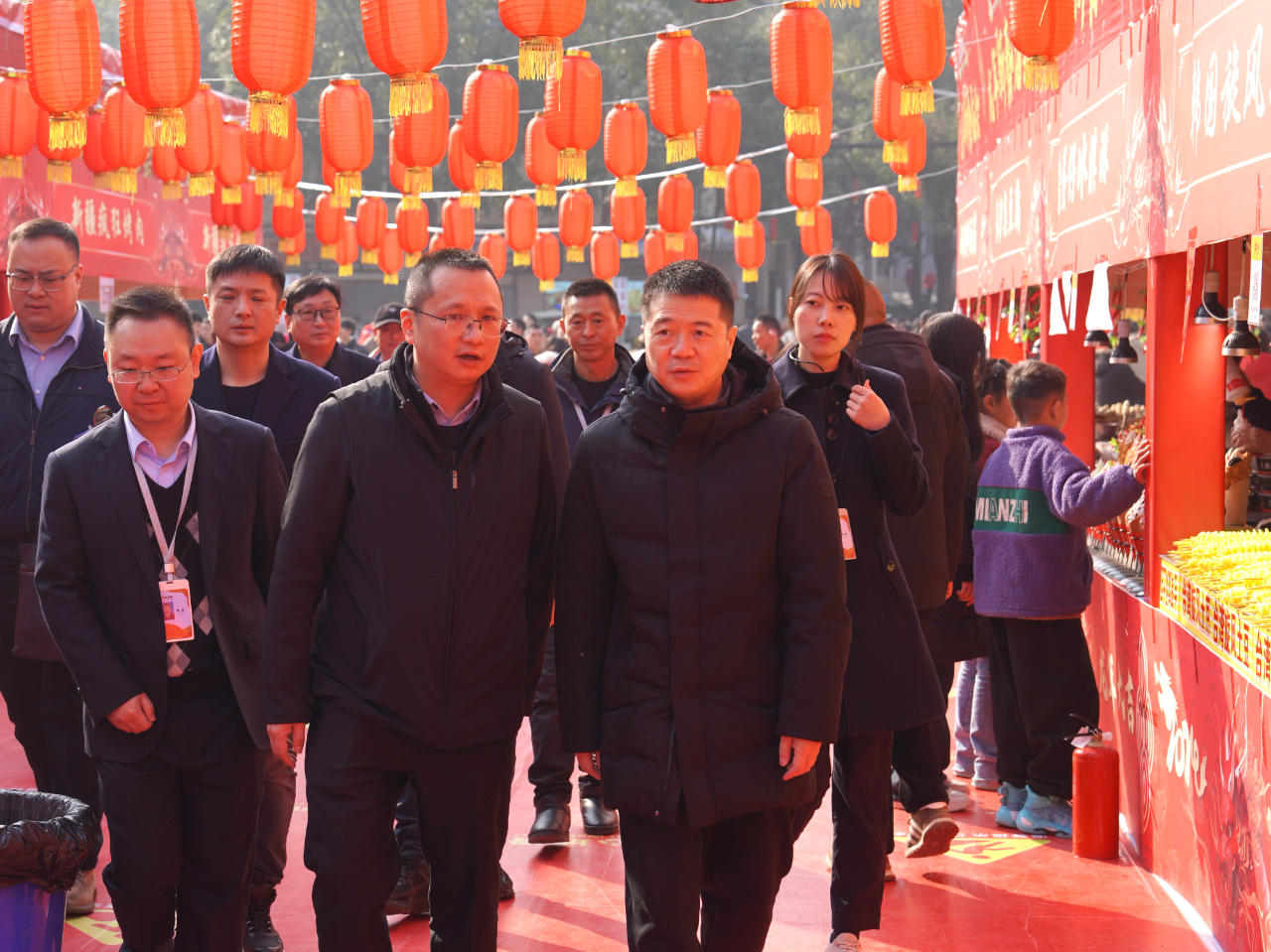 省皇家国际集团党委书记、董事长游勇检查督导春节清静生产事情并探望慰问坚守岗位的一线干部员工 - 皇家国际