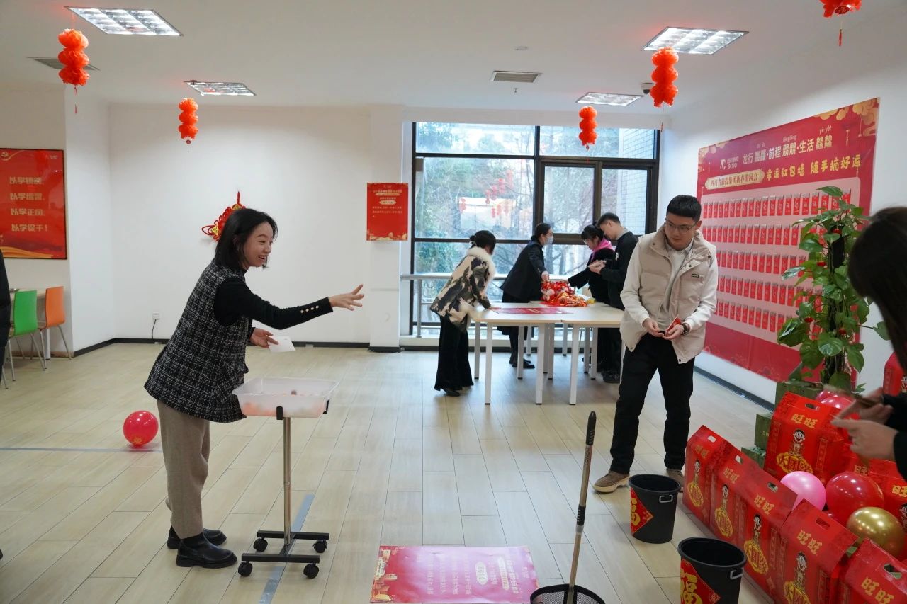 省皇家国际集团新春游园会纳福接喜年味满满 - 皇家国际