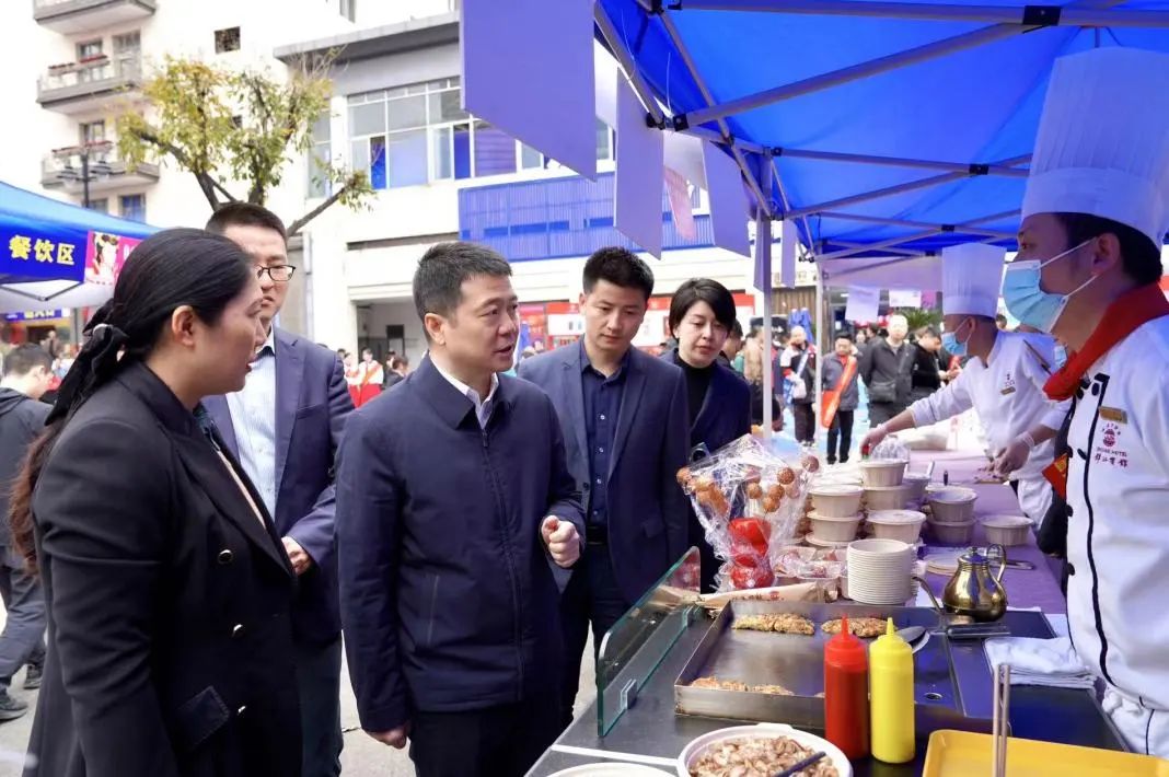 省皇家国际集团检查督导2024锦江宾馆春季酒类商务洽谈会现场事情 - 皇家国际