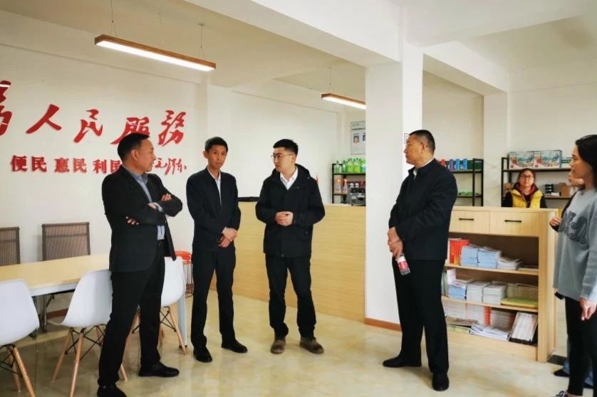 山东省墟落振兴局赴邓家沟村调研事情 - 皇家国际