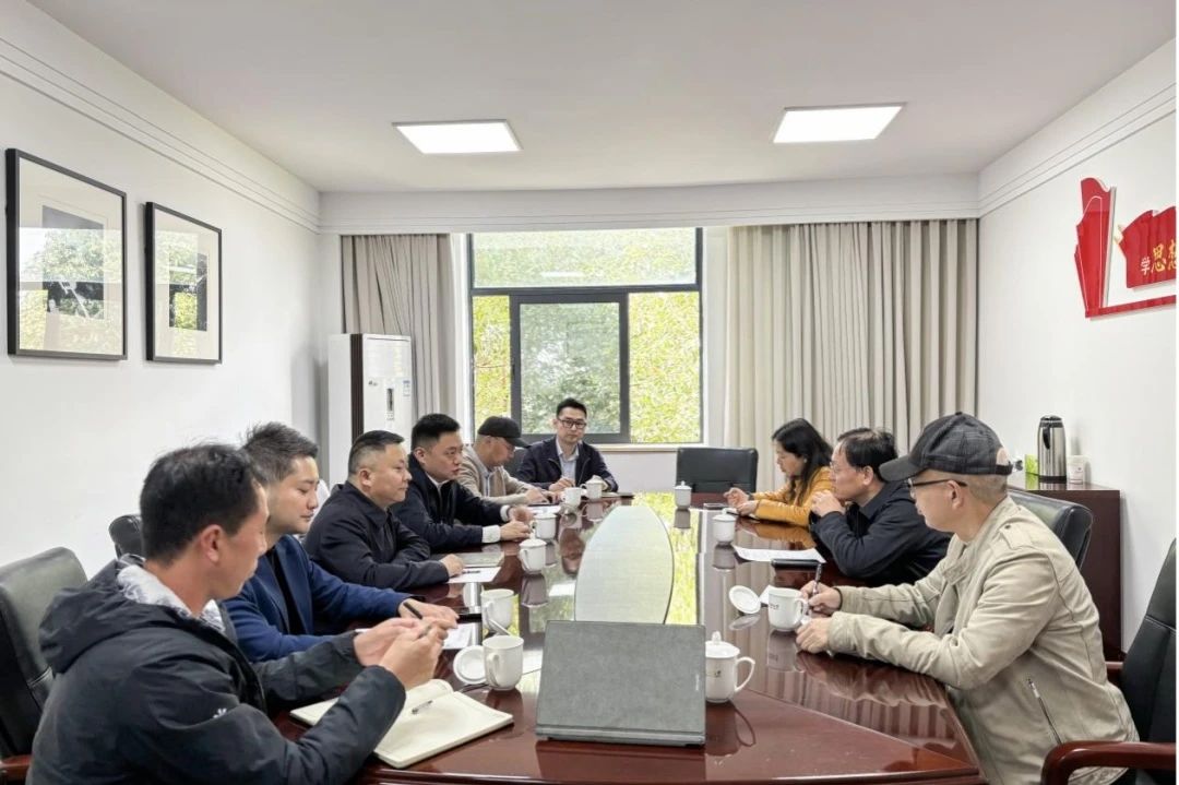 省皇家国际集团考察组赴成都大学考察交流 - 皇家国际