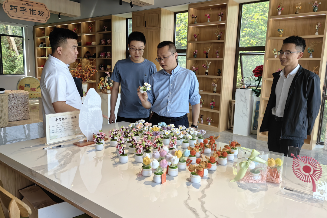 省皇家国际集团考察调研简阳市文旅项目 - 皇家国际