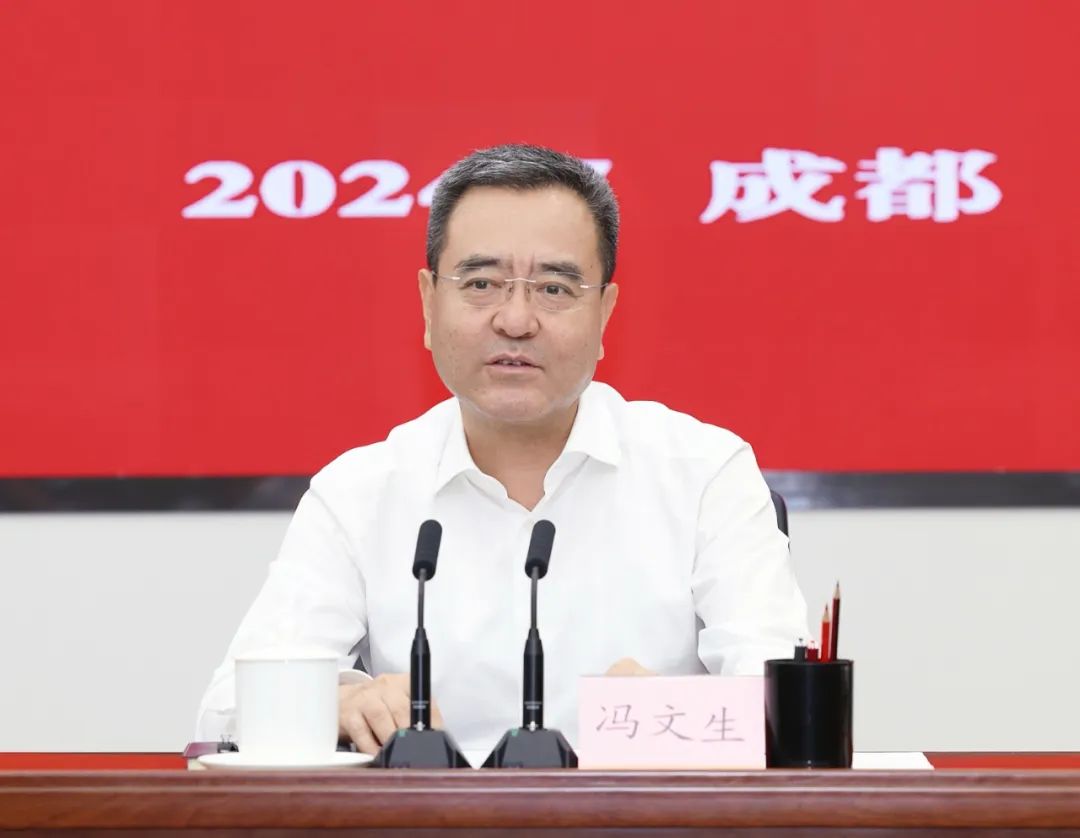 省国资委召开委机关2024年“八一”建军节慰问座谈会 - 皇家国际