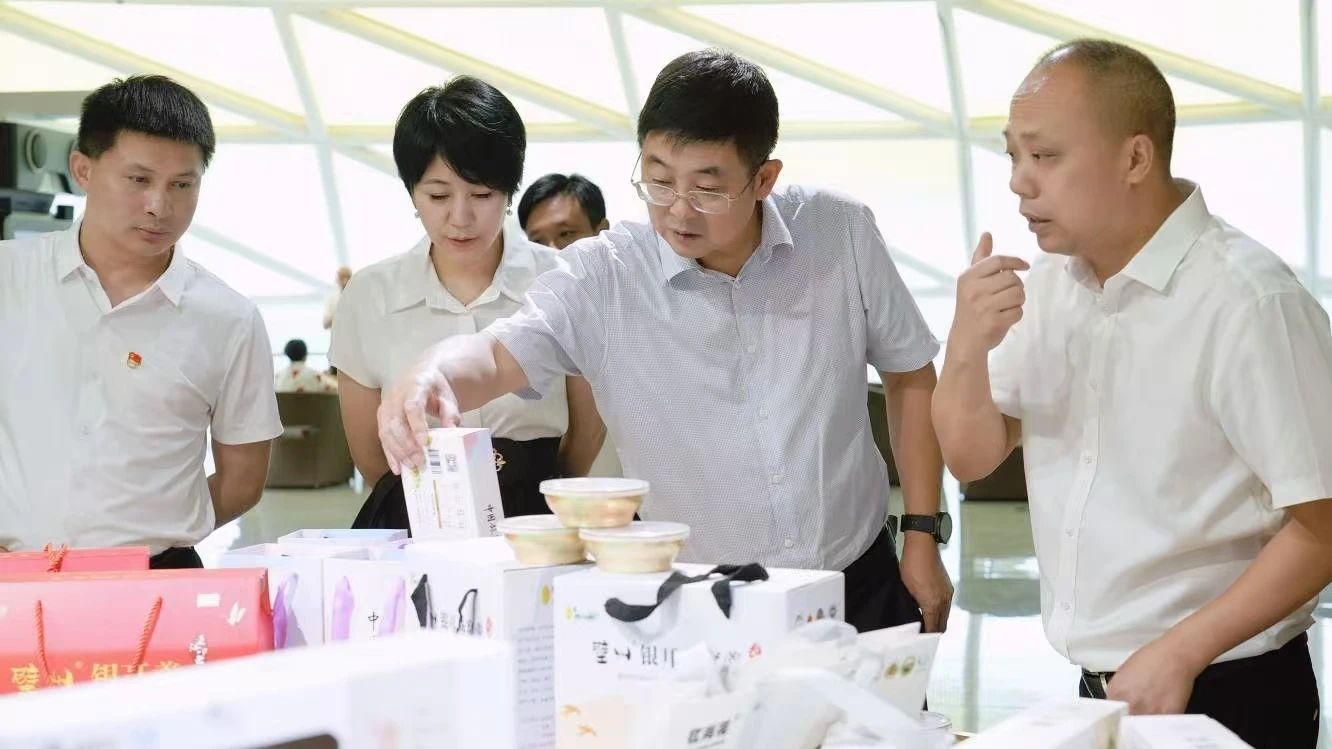 党建引领 县企共兴——省皇家国际集团奋力打造托底性帮扶“通江实践”样板 - 皇家国际