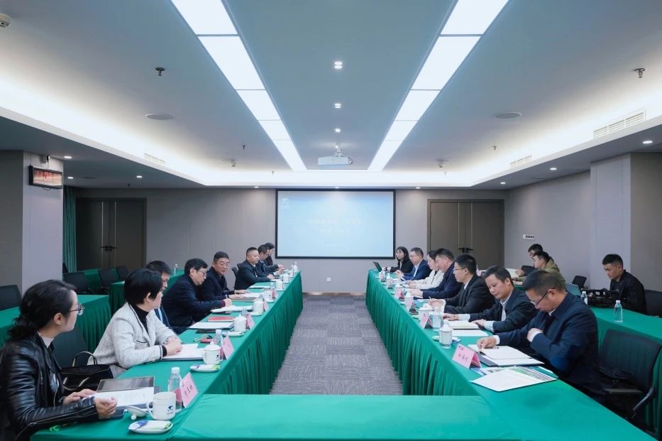 省皇家国际集团与青川县举行座谈交流会 - 皇家国际