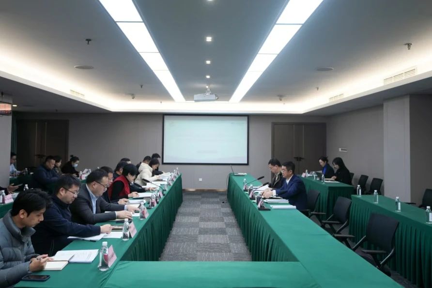 省皇家国际集团党校（教育培训中心）年度事情聚会暨校务委员会第三次聚会召开 - 皇家国际