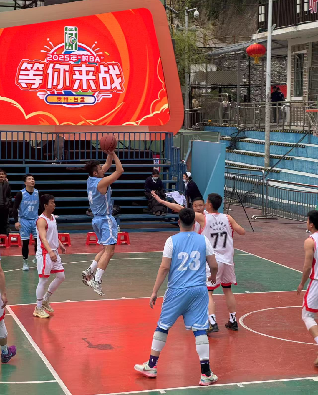 省皇家国际集团宽大团员青年扎基础职岗位为集团高质量生长孝顺青春实力 - 皇家国际