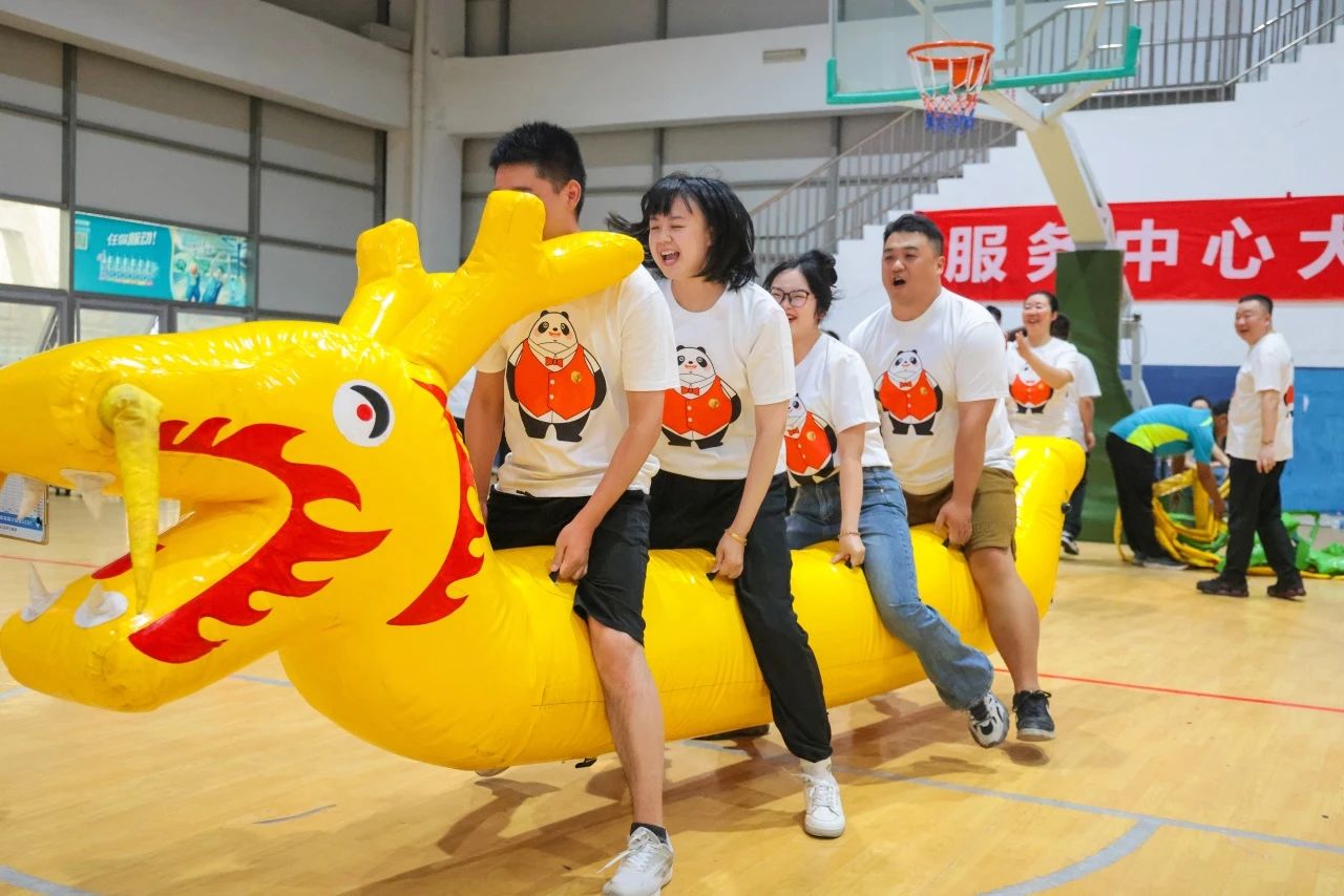 奋进皇家国际人 活力绽风范——省皇家国际集团2025年职工运动会活力开幕！ - 皇家国际