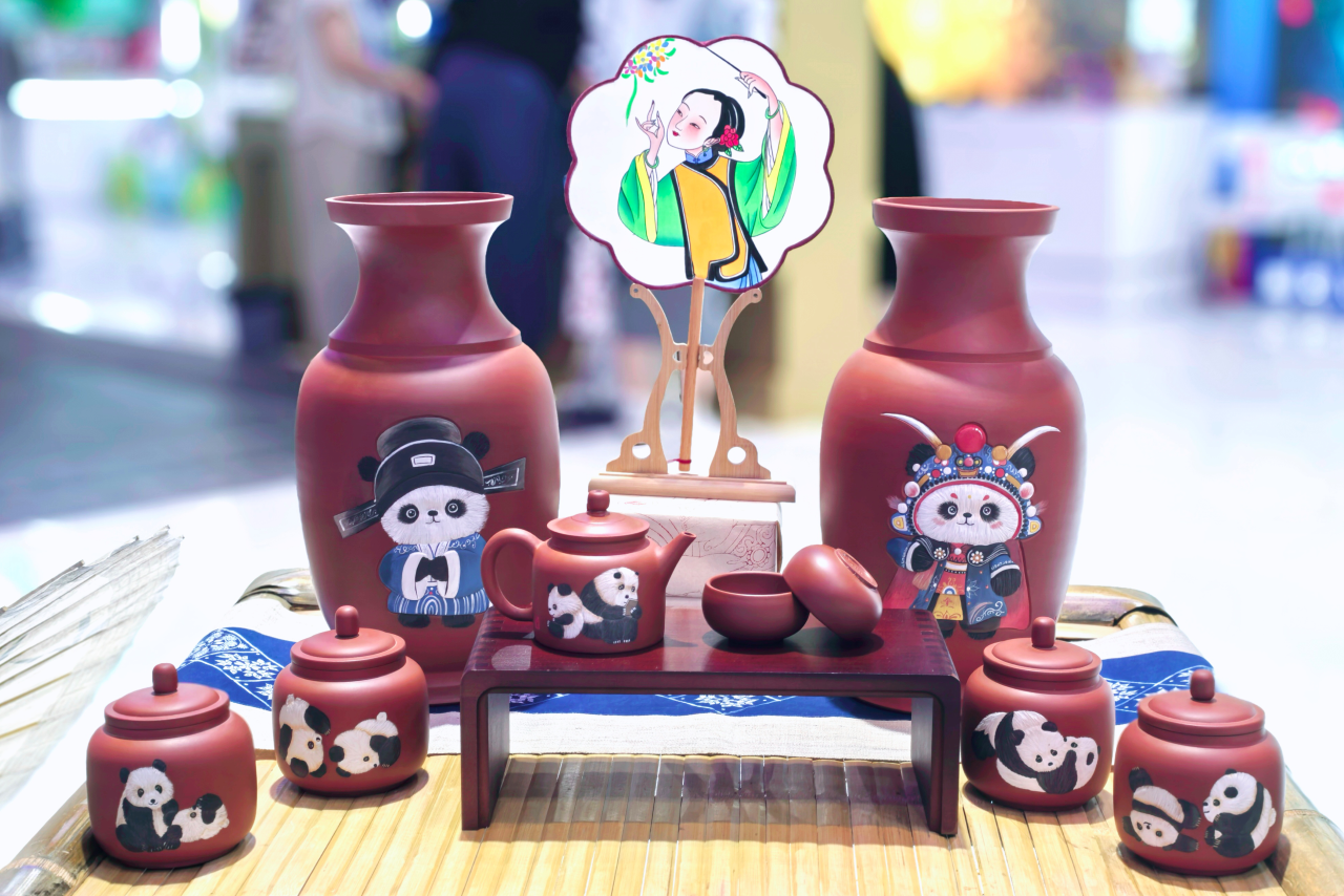 四川皇家国际闪灼第二十一届深圳文博会，，，，助力文化工业高质量生长 - 皇家国际