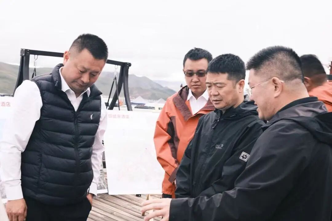 游勇同志带队赴西藏皇家国际集团开展相助交流活动 - 皇家国际