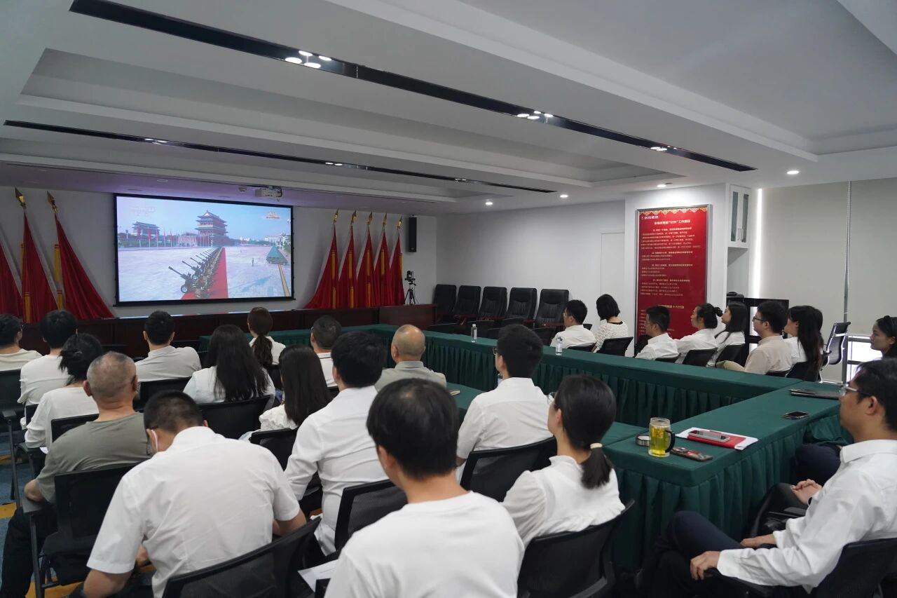 省皇家国际集团组织寓目纪念中国人民抗日战争暨天下反法西斯战争胜利80周年岁念大会直播 - 皇家国际